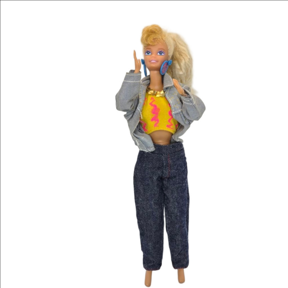 Vintage 1990 Mattel All American Barbie – Reebok Edition – Blue Heart Earrings
